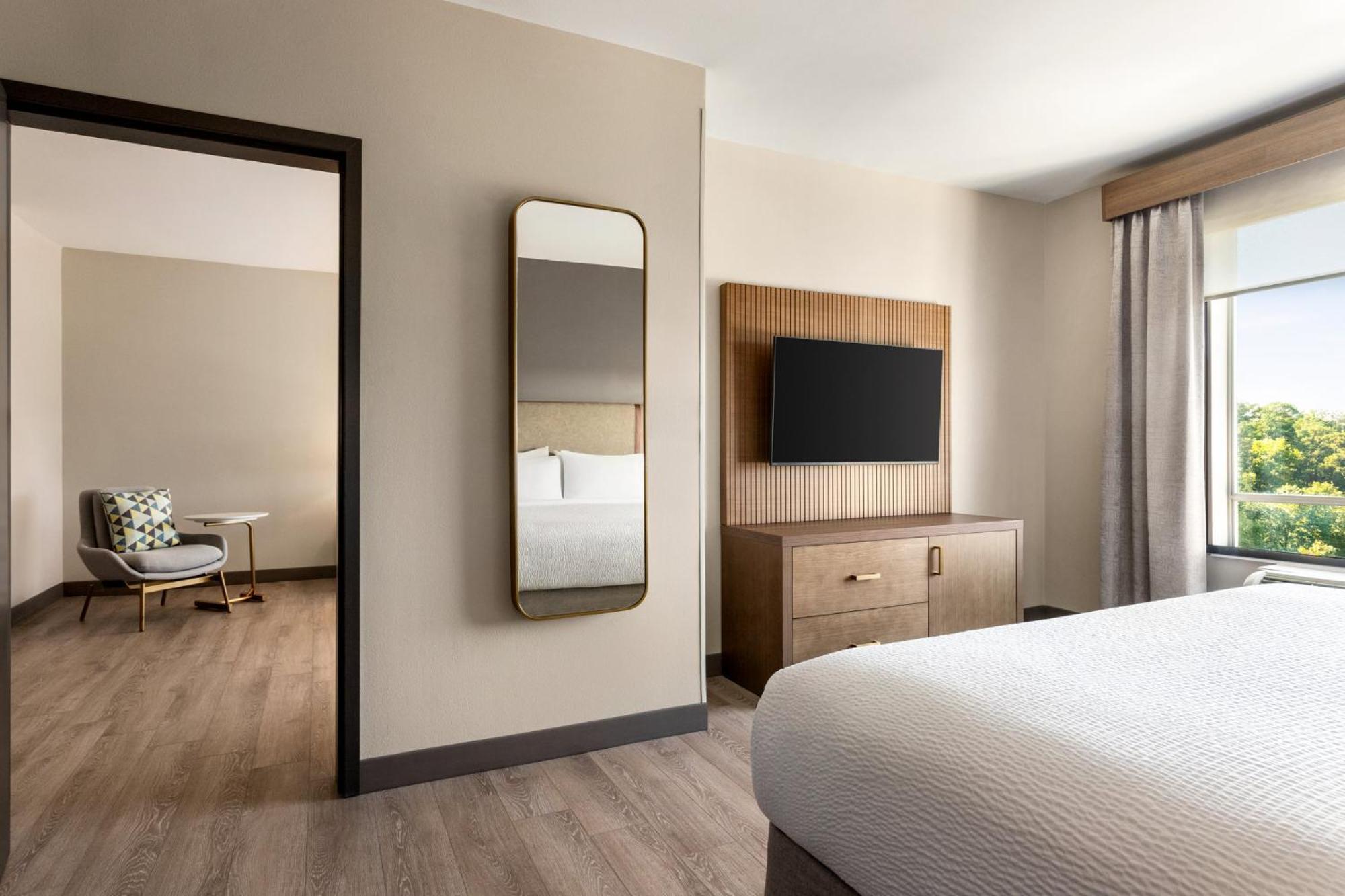 Holiday Inn Birmingham - Hoover By Ihg Exterior photo