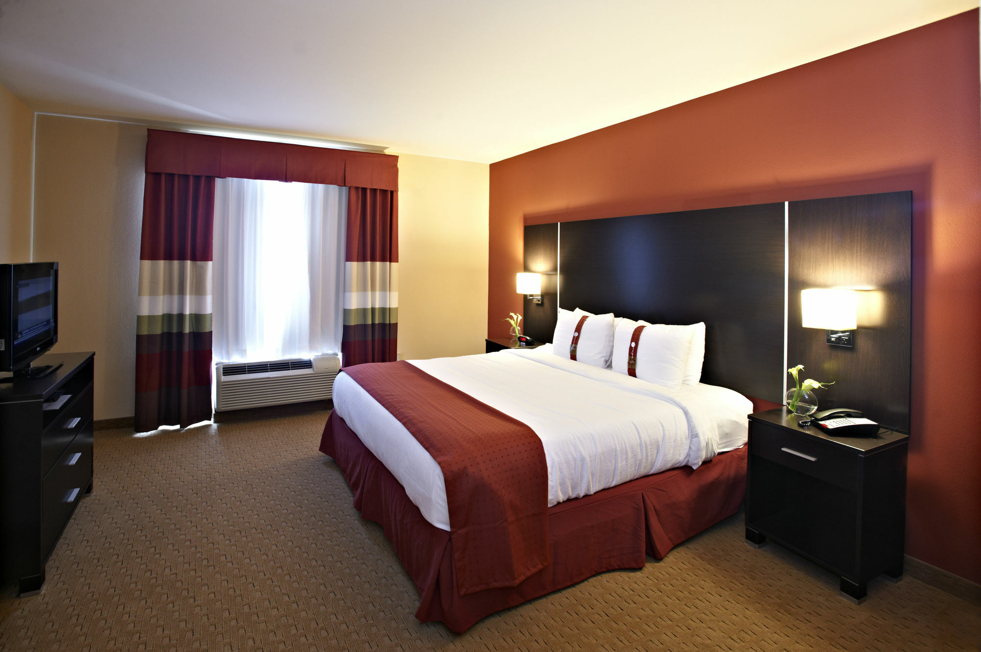 Holiday Inn Birmingham - Hoover By Ihg Room photo